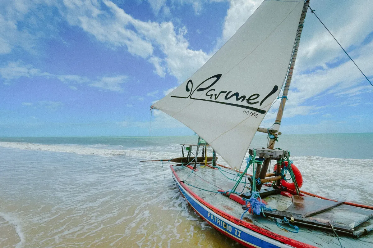 Passeio de jangada na Praia de Barro Preto