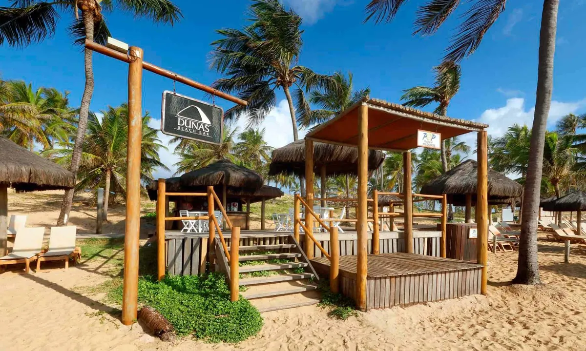 Beach club Dunas na praia do Grand Palladium Imbassa&iacute;