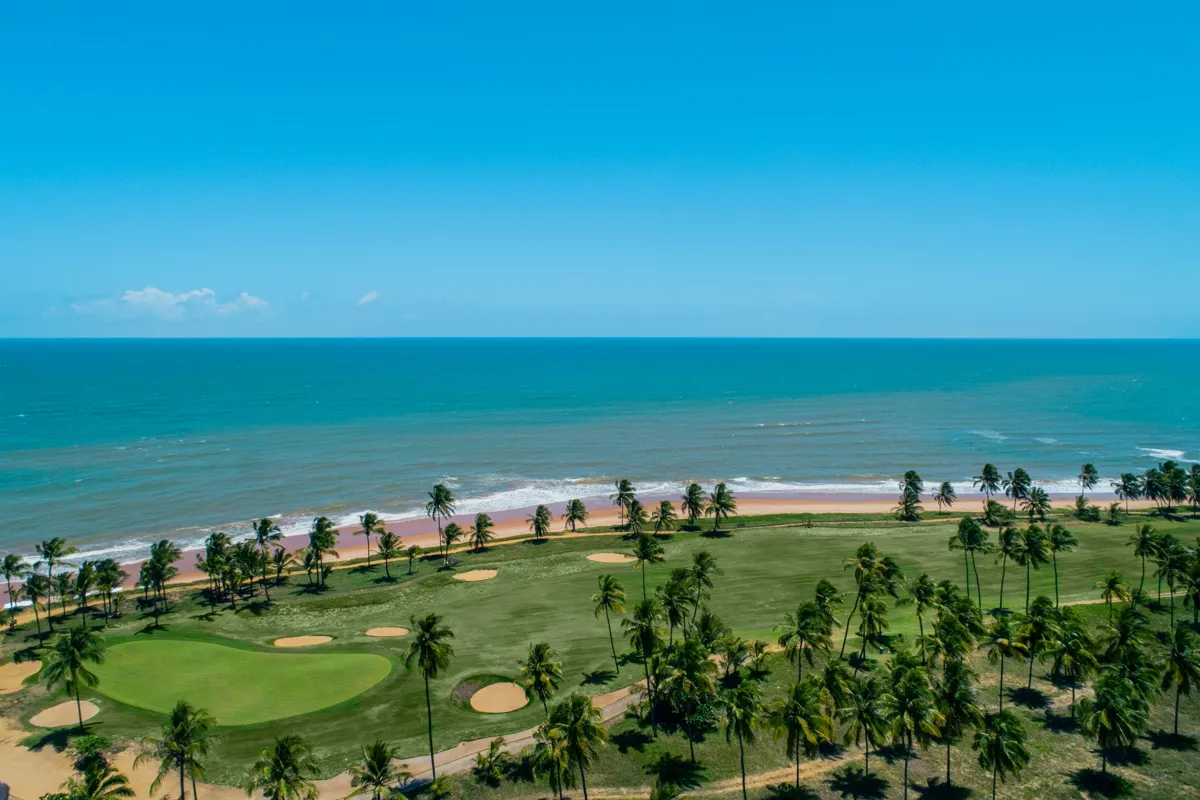 Campo de golfe de 9 buracos do Iberostar Waves Bahia